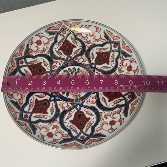 Gold Imari Hand Painted Red and Blue Japanese Collector Plate 9 3/4" Gold trim - Picture 9 of 9